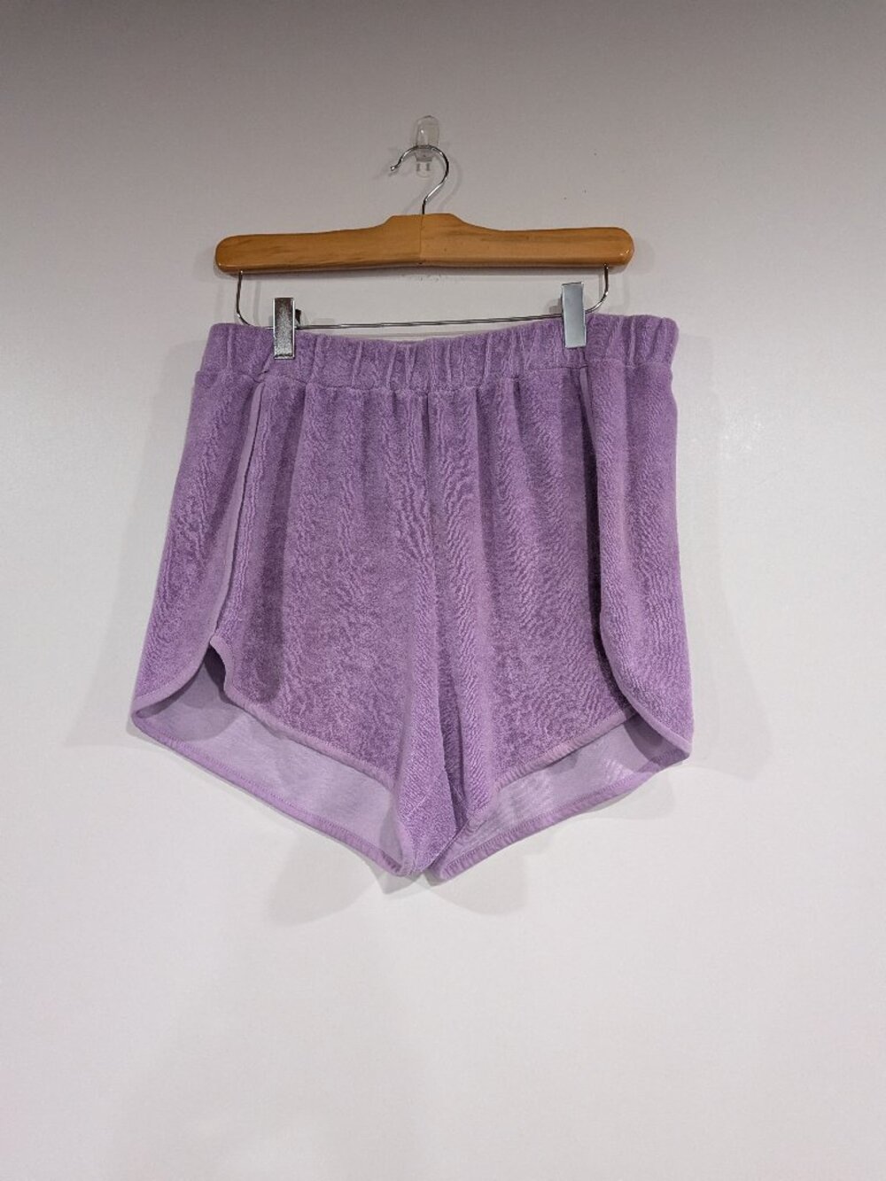 Monrow Terry Cloth Dolphin Shorts Mauve Purple Size Medium